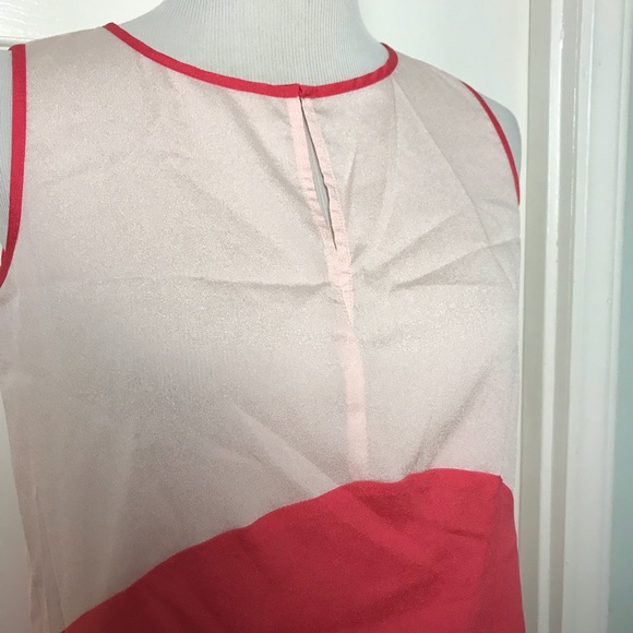 New York & Company Top. Size Small - Picture 2 of 7